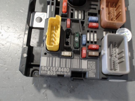 BOITE A FUSIBLES PEUGEOT 308 I Phase 1 2007-2011