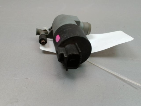 POMPE LAVE-GLACE AVANT TOYOTA YARIS II 2010-
