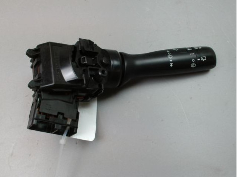 COMMANDE ESSUIE GLACE TOYOTA YARIS II 2010-
