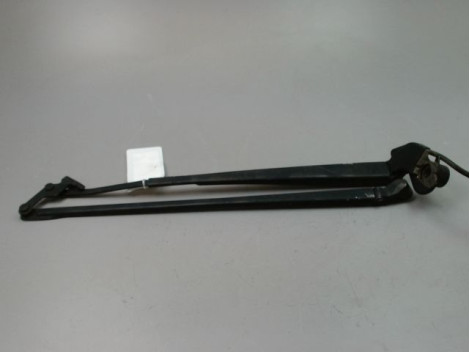 BRAS ESSUIE-GLACE AVANT TOYOTA YARIS II 2010-