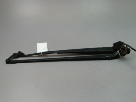 BRAS ESSUIE-GLACE AVANT TOYOTA YARIS II 2010-