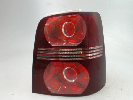FEU ARRIERE DROIT VOLKSWAGEN TOURAN MONOSP. I Phase 2 (1T) 2006-2010