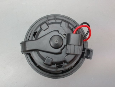 MOTEUR VENTILATEUR CHAUFFAGE PEUGEOT 308 2011-