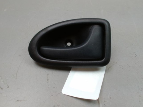 POIGNEE INTERIEURE PORTE AVANT GAUCHE RENAULT CLIO II Phase 1 1998-2001
