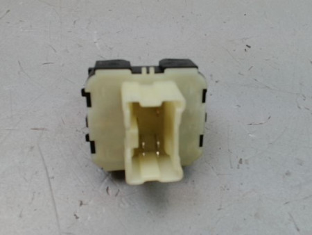 COMMANDE LEVE-GLACE PORTE AVG RENAULT ZOE