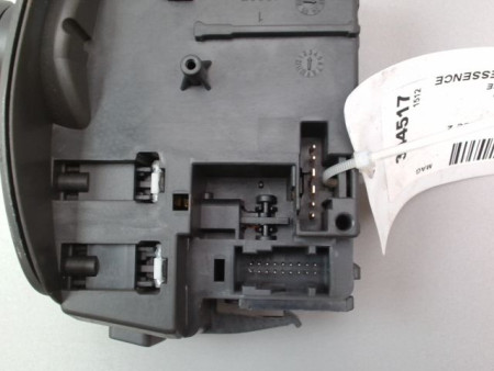 COMMANDE ESSUIE GLACE RENAULT CLIO III Phase 2 2009-2014
