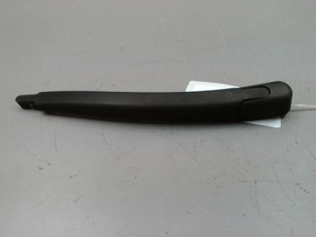 BRAS ESSUIE-GLACE ARRIERE FORD FIESTA 2010-