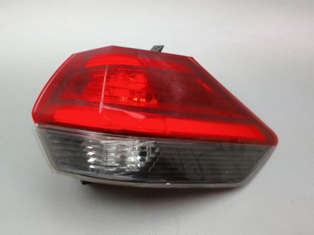FEU ARRIERE DROIT NISSAN X-TRAIL