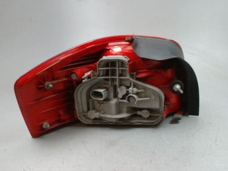 FEU ARRIERE DROIT AUDI A3 2003-