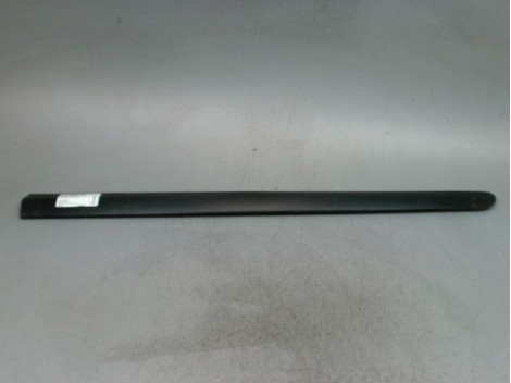 PROTECTION PORTE AVANT DROIT PEUGEOT 308 SW I Phase 1 2008-2011