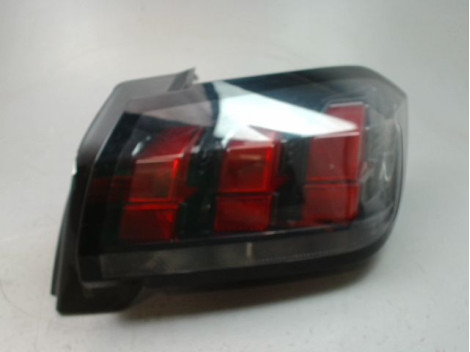 FEU ARRIERE DROIT PEUGEOT 208