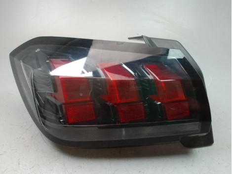 FEU ARRIERE GAUCHE  PEUGEOT 208
