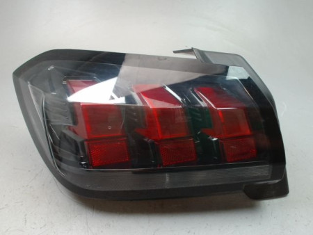FEU ARRIERE GAUCHE  PEUGEOT 208
