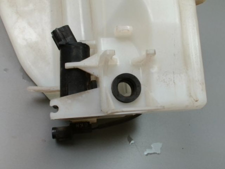 RESERVOIR LAVE-GLACE AVANT KIA SPORTAGE BREAK III PHASE 1 2010-2014
