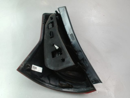 FEU ARRIERE DROIT DACIA SANDERO I 2008-2012