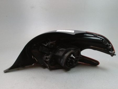 FEU ARRIERE GAUCHE  PEUGEOT 208 Phase 1 2012-...