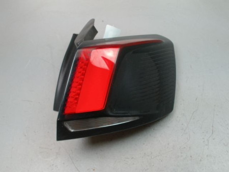 FEU ARRIERE DROIT PEUGEOT 3008 2009-