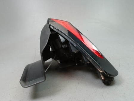 FEU ARRIERE GAUCHE  PEUGEOT 3008 2009-