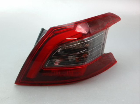 FEU ARRIERE DROIT PEUGEOT 308 2011-