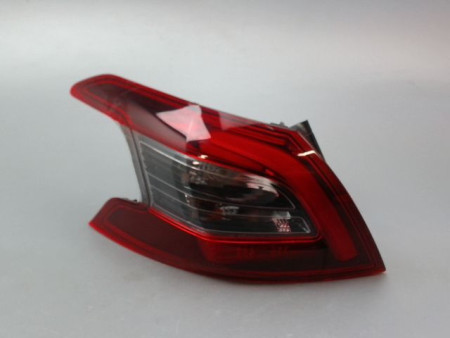 FEU ARRIERE GAUCHE  PEUGEOT 308 2011-