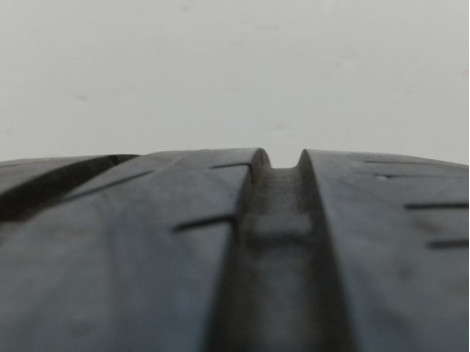 Pneu CONTINENTAL CONTIPREMIUMCONTACT 2 185 50 16 81 T