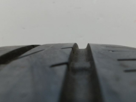 Pneu CONTINENTAL CONTIPREMIUMCONTACT 2 185 50 16 81 T