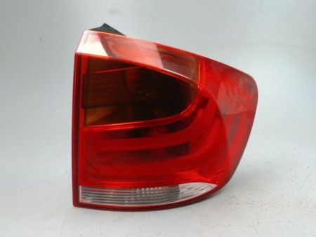 FEU ARRIERE DROIT BMW X1