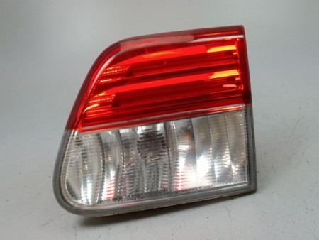 FEU ARRIERE INTERIEUR DROIT TOYOTA AVENSIS BREAK III Phase 2 2012-...