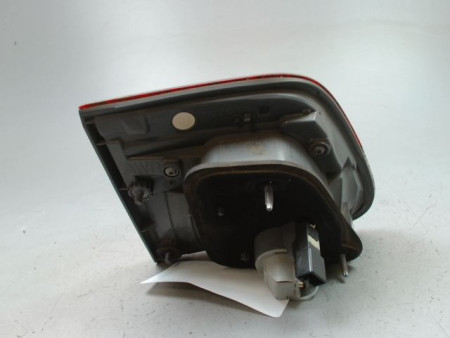 FEU ARRIERE INTERIEUR DROIT TOYOTA AVENSIS BREAK III Phase 2 2012-...