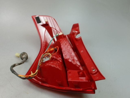 FEU ARRIERE DROIT SUZUKI SWIFT III 2005-2011