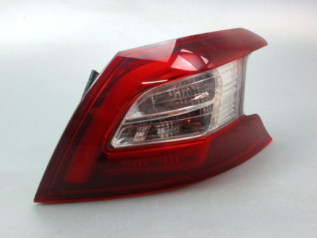 FEU ARRIERE DROIT PEUGEOT 308 2011-