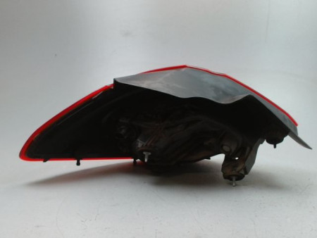 FEU ARRIERE DROIT OPEL CORSA 2010-