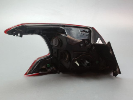FEU ARRIERE DROIT PEUGEOT 308 2011-