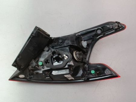 FEU ARRIERE GAUCHE  PEUGEOT 308 2011-