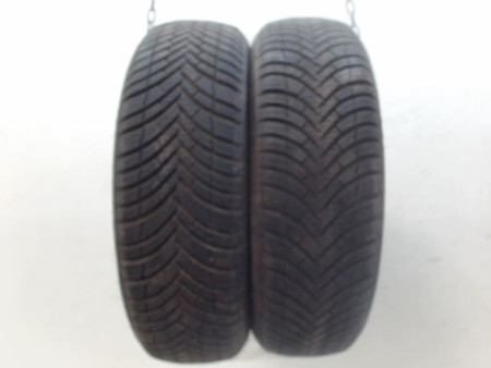 Paire de pneus KLEBER QUADRAXER 2 175 65 14 82 T