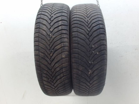 Paire de pneus MICHELIN CROSSCLIMATE 2 205 60 16 96 H