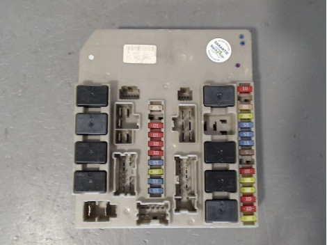 BOITE A FUSIBLES RENAULT CLIO III Phase 2 2009-2014