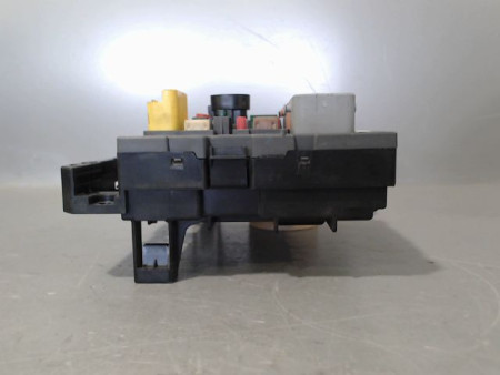 BOITE A FUSIBLES PEUGEOT 308 I Phase 1 2007-2011