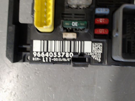 BOITE A FUSIBLES CITROEN C4 I Phase 1 2004-2008