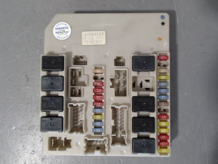 BOITE A FUSIBLES RENAULT CLIO III Phase 1 2005-2009