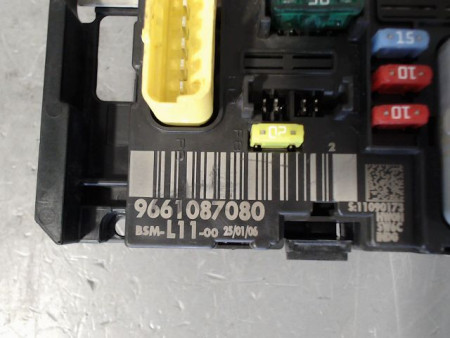 BOITE A FUSIBLES PEUGEOT 307 Phase 2 2005-2007