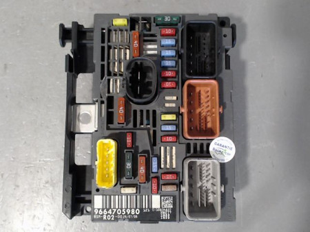 BOITE A FUSIBLES CITROEN C5 BERL. II (X7) 2008-...