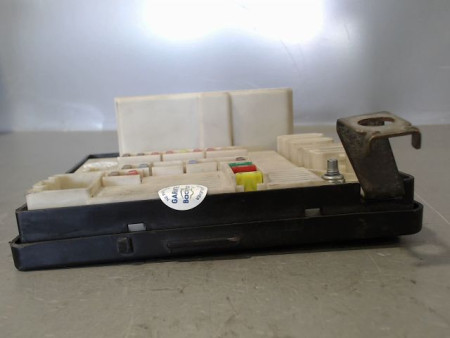 BOITE A FUSIBLES RENAULT SCENIC MONOSP. II Phase 1 2003-2006