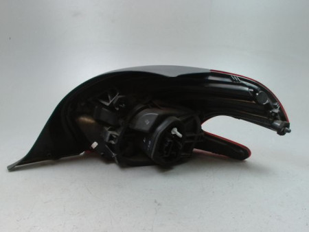 FEU ARRIERE GAUCHE  PEUGEOT 208 Phase 1 2012-...