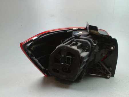 FEU ARRIERE DROIT VOLKSWAGEN POLO