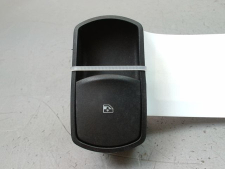 COMMANDE LEVE-GLACE PORTE AVD OPEL CORSA 2010-