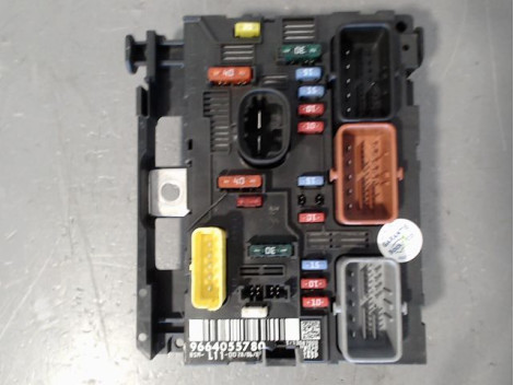 BOITE A FUSIBLES PEUGEOT 207 2006-2013
