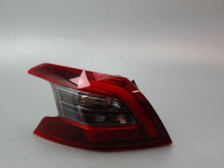 FEU ARRIERE GAUCHE  PEUGEOT 308 2011-