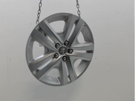 ENJOLIVEUR DE ROUE PEUGEOT 208 Phase 1 2012-...