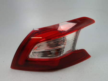 FEU ARRIERE DROIT PEUGEOT 308 2007-